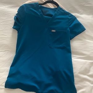 Figs alps blue Catarina top